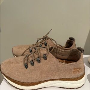 OTBT Beige Wool Slip-Ons